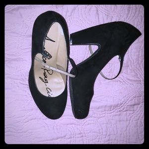 American Rag Jessie Mary Jane Heels